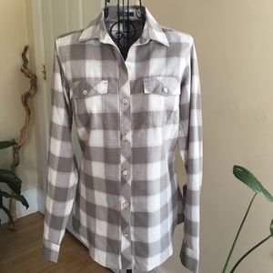 Eddie Bauer NWT Women’s XS Flannel Button Down